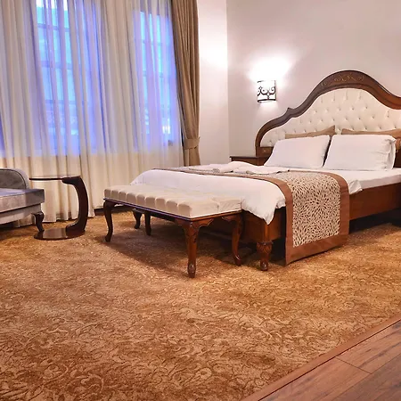 Hotel Uluhan 2*